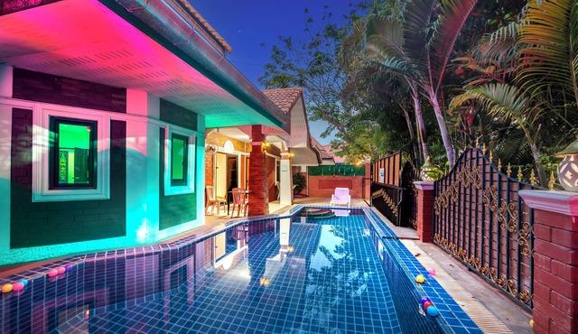 Garden Villa 4 Bedrooms near Walking Street & Beach ★