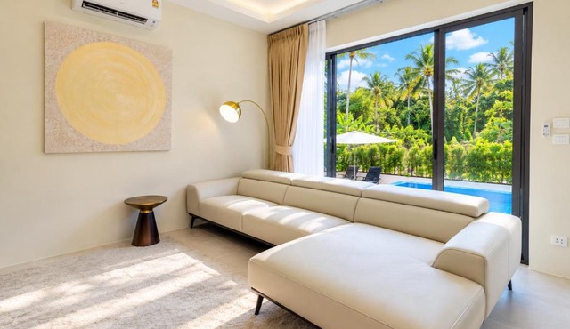 Golden Palm Villa by Marina Infinity Pool 4BR in Ko Phangan
