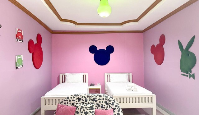 Grand Amazon Hotel by Zuzu in Lampang
