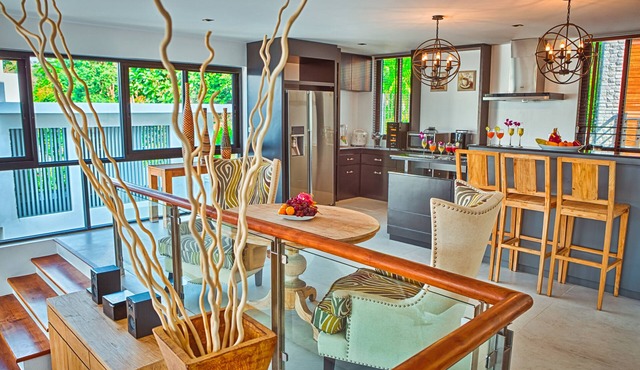 Grand Villa Luxury Time Phuket in Tambon Choeng Thale