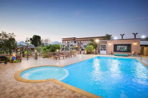 Grandsiri Resort KhaoYai in Mu Si
