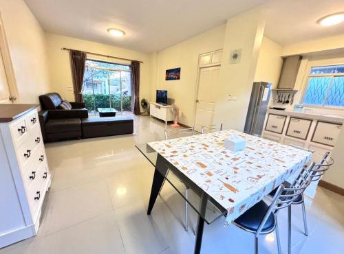Happy House Casa Seaside Rayong in Ban Chak Phai