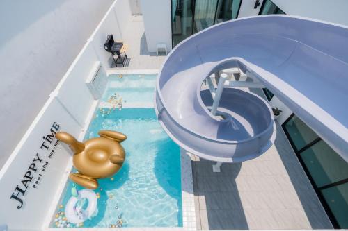 Happy Time Pool Villa HuaHin in Ban Thap Tai (1)