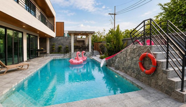 Hello Pattaya Pool Villa Brand New 5BR Luxury in Ban Huai Yai