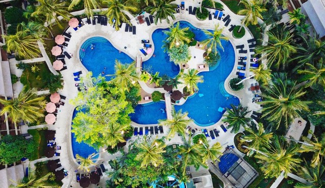 Holiday Inn Resort Phuket Surin Beach by IHG