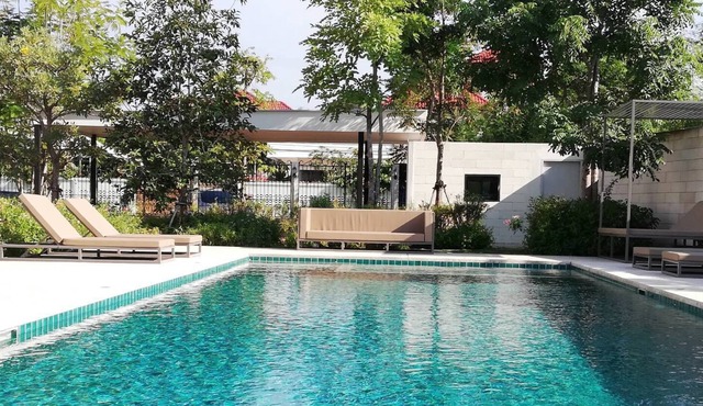 Hua Hin Vacation Villa for 10-20 Persons (Entired Home) near to Takiap Beach.