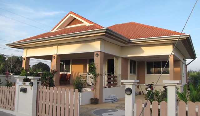 Hua Hin Villa, beautiful and comfortable 3 Bed/2 Bath villa for rent in Hua Hin