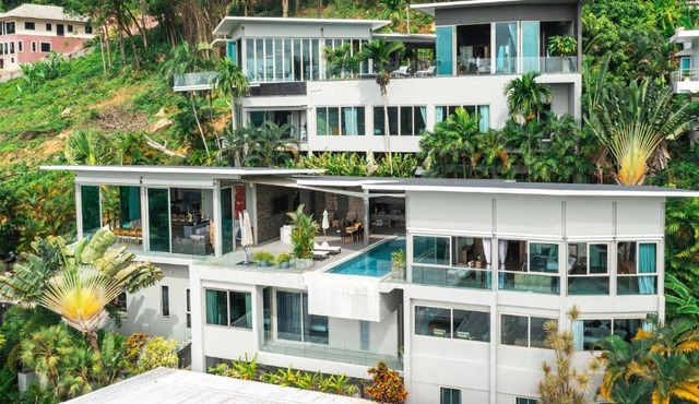 Infinity Pool and Sea View, 4 Bedroom Villa in Phuket