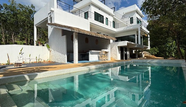 Jungle Villa Khao Lak in Takua Pa