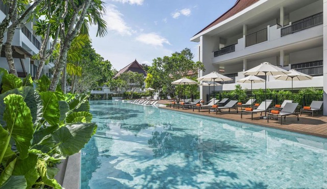 Kahavadi Chiang Rai, Curio Collection by Hilton