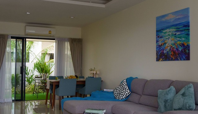 Laguna Park Townhouse in the Heart of Laguna
