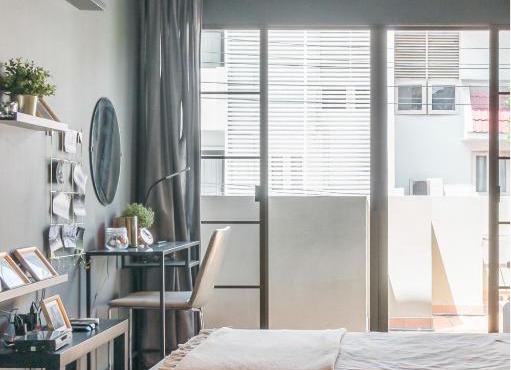 Laid Back Bangkok Living in a Retro Chic Retreat