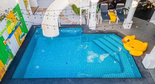 Lemon beach pool villa