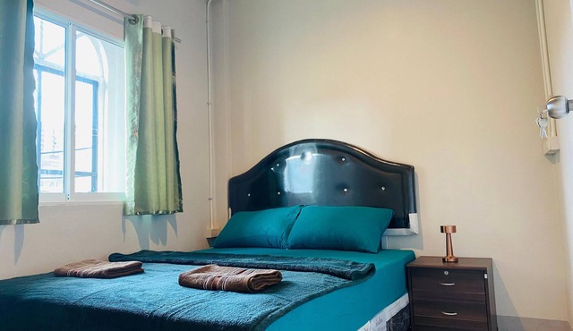 Lemon Tree Khaosan Hostel