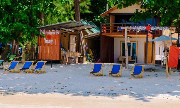 Lipe Garden Beach Resort in Ko Lipe