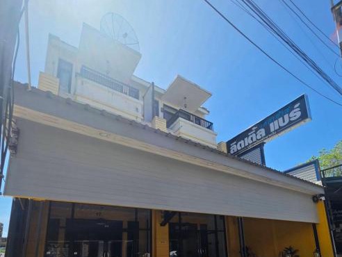 Little Bear Guest House and Restaurant in Hat Yai