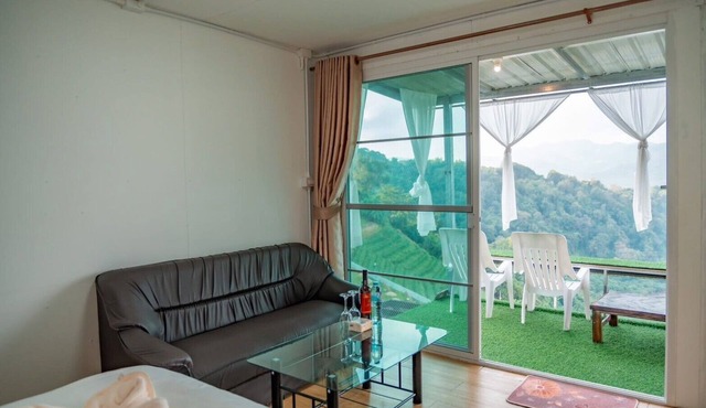 Long hug khao homestay