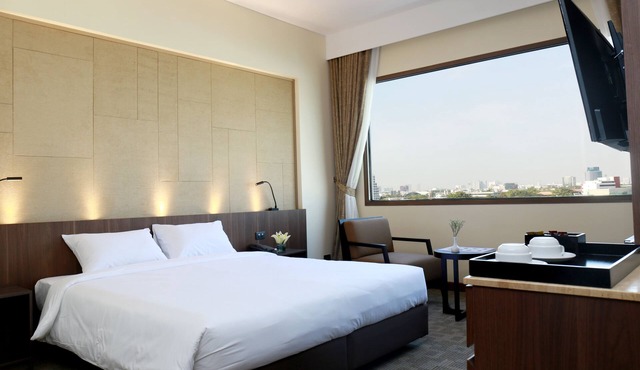 Louis' Tavern Hotel Don Muang in Bangkok