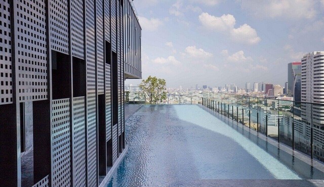 Lovely 1 BR at Asoke-Ratchada/5 mins to MRT Rama9