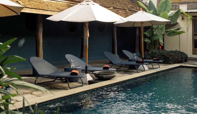 Lunar Mansion Hotel