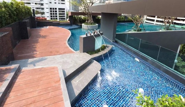 Luxurious Condo @Heart of Bangkok - Quiet location - Fast Wifi - 24 Hour Checkin