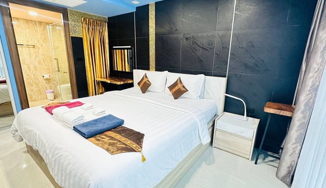 Luxury Business Suite Garden View C2 in Grand Avenue by Pattaya City Estates.