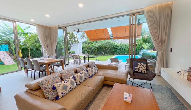 Minimal Luxury Villa HUGE Garden - 10 min to Nimman and Old City