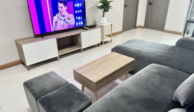 Minimal 2BD Downtown Bangkok | 7min MRT, Central Rama 9, Jodd Fair, Ratchada