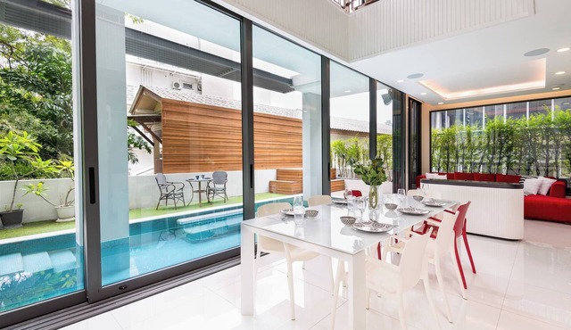 Modern Luxury Poolhaus with Lift