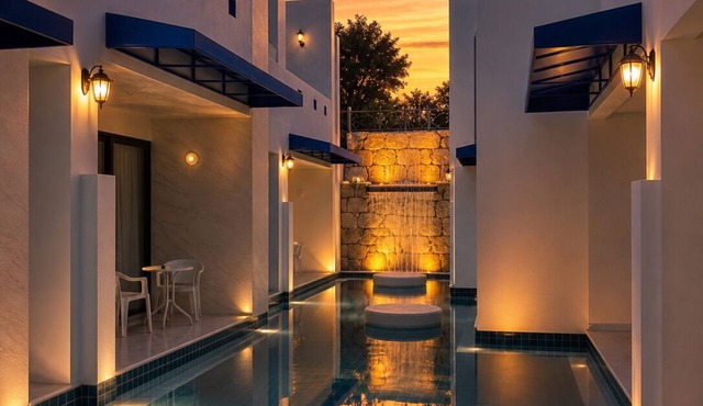 Mona Lisa pool villa