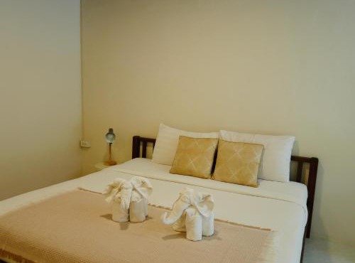 Noi Guesthouse Bed and Breakfast in Ko Lipe