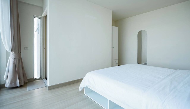 Nordic Minimal 3BR Tub Near Impact Arena DMK in Chang Wat Nonthaburi