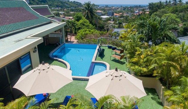 Ocean View Villa with private pool and chef