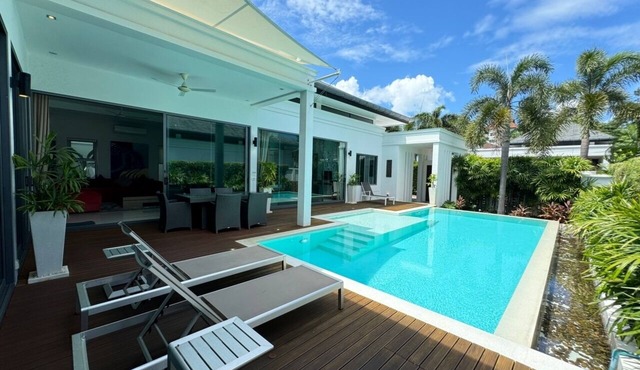 Peaceful 2 BR Pool Villa in Rawai