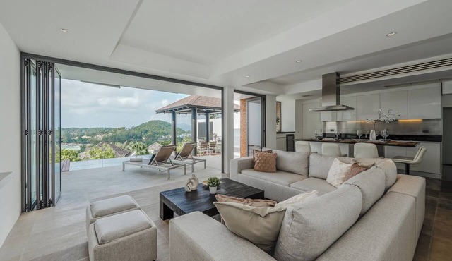 Peaceful Seaview 3BR house - 5 min to Surin beach, Phuket in Phuket