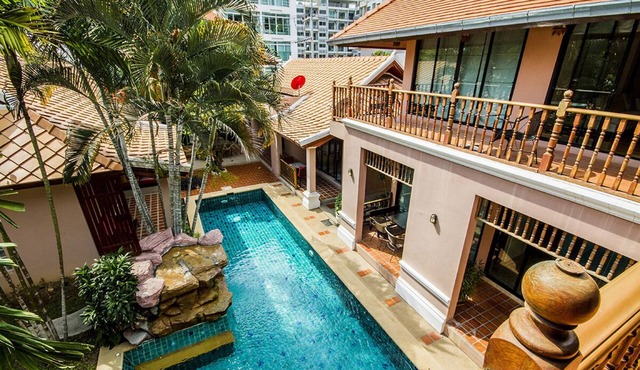 Pratamnak villa near walking street