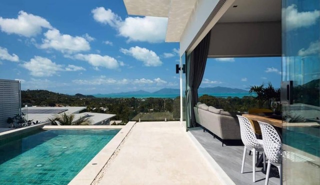 Private Pool & Panorama