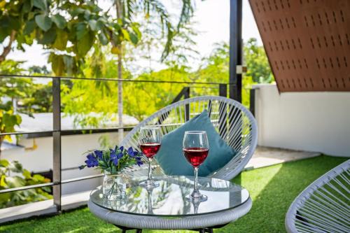 Private Pool, Rooftop & Island Days at Nariya V1 in Phuket
