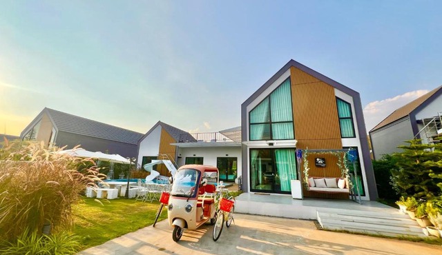 Relax Pool Villa Khaoyai - รีแล็กซ์พูลวิลล่าเขาใหญ่ in Ban Bung Toei