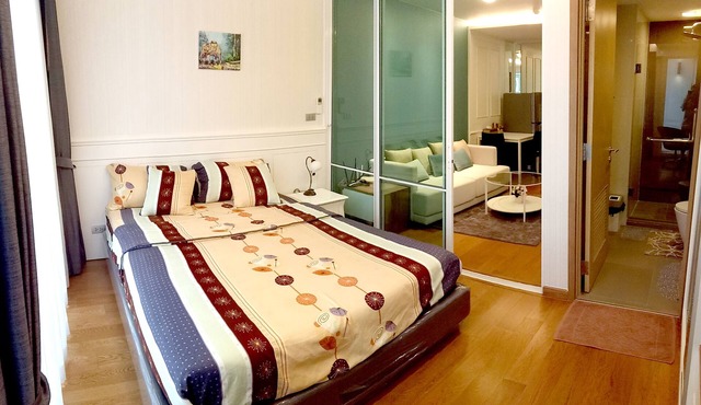 Resort Style Condo @Heart of Bangkok- Quiet location- Fast Wifi -24 Hour Checkin