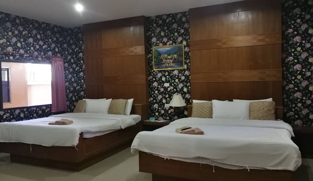 Reurn Thai Resort Ratchaburi