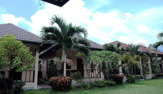 Ron's Bungalow