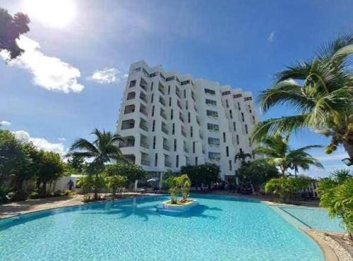 Sea Sand Sun Condominium in Ban Bang Nok