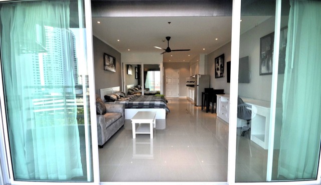Sea View Studio at View Talay 5D with Large Balcony