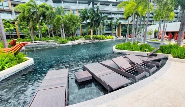 Seaview Condo In 5 Star Resort MG1 in Phuket