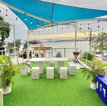 Seaview pool villa bangsaray