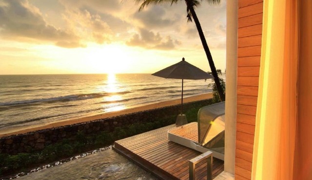 (SHA+)Suite with Private Pool - Beach Front (BS2)