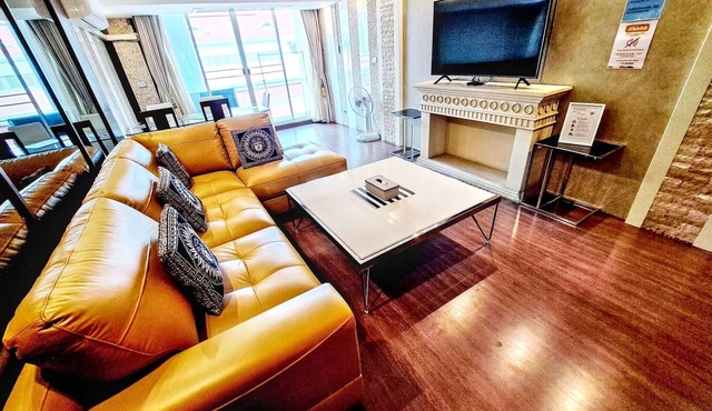 Short-Term Rental Allowed - 7C Downtown Bkk Serviced Apartment