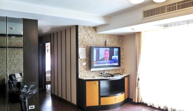 Short-Term Rental Allowed - 7A Downtown Bkk Serviced Apartment