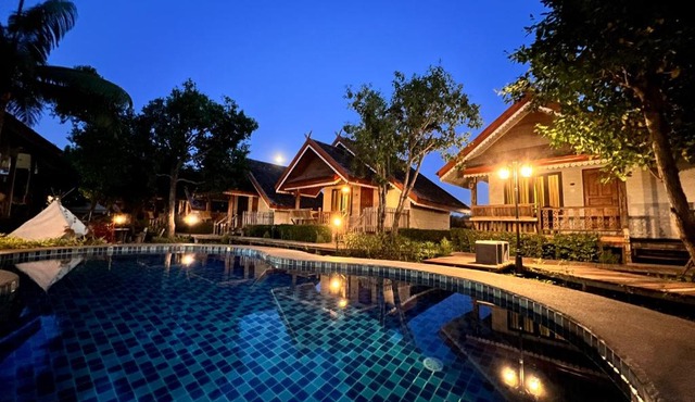 Siri Lagoona Resort